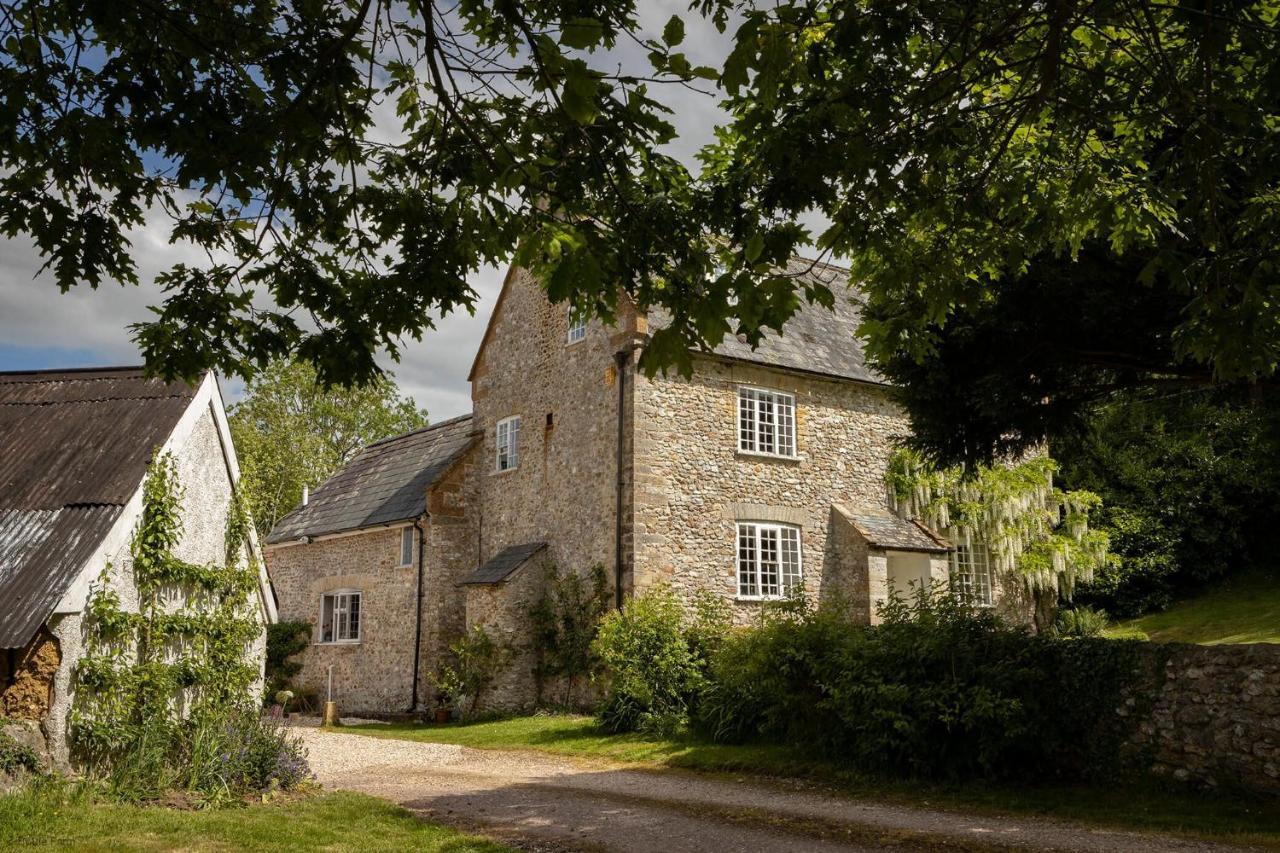 Horseshoe Barn Axminster Eksteriør bilde
